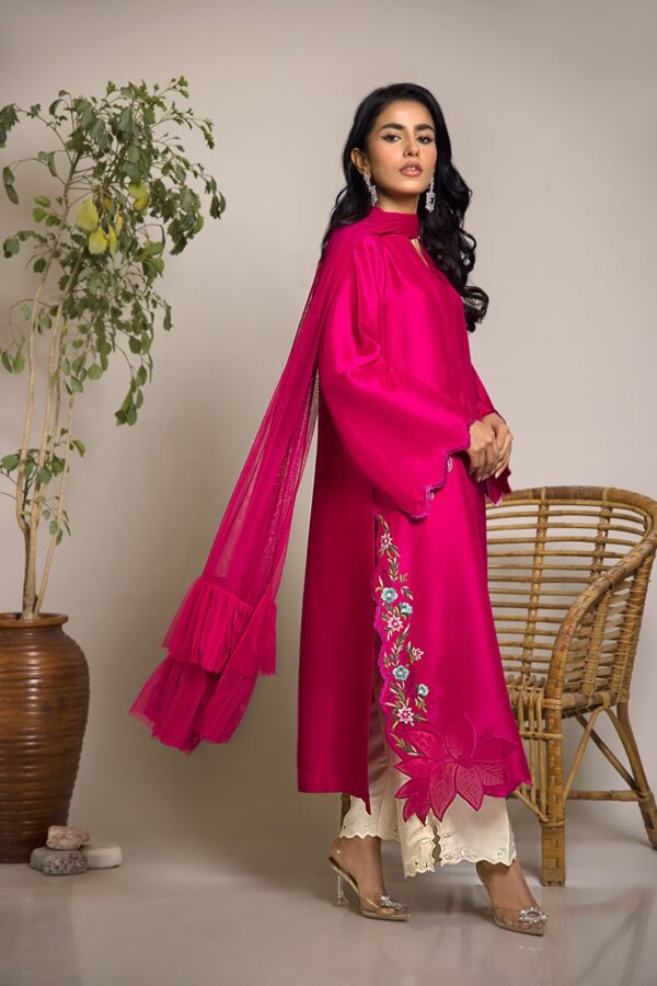 Gulabi Grace