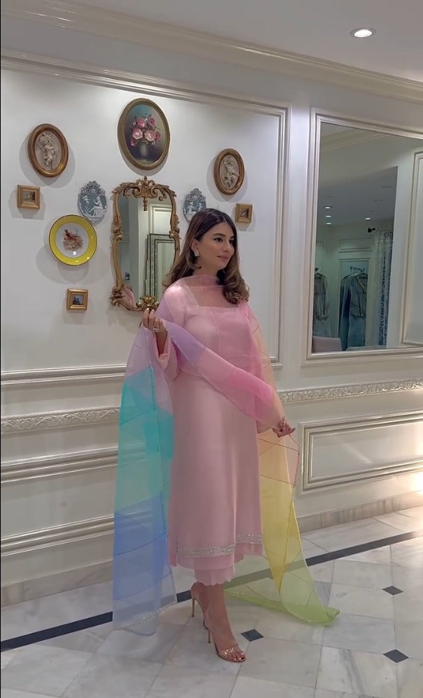Rose aura